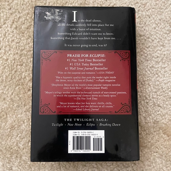 All 4 Twilight books by Stephanie Meyer - Picture 6 of 11